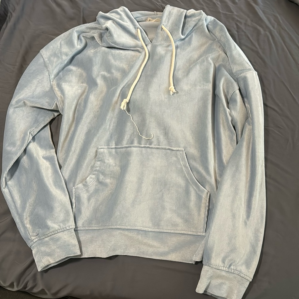 Pullover hoodie